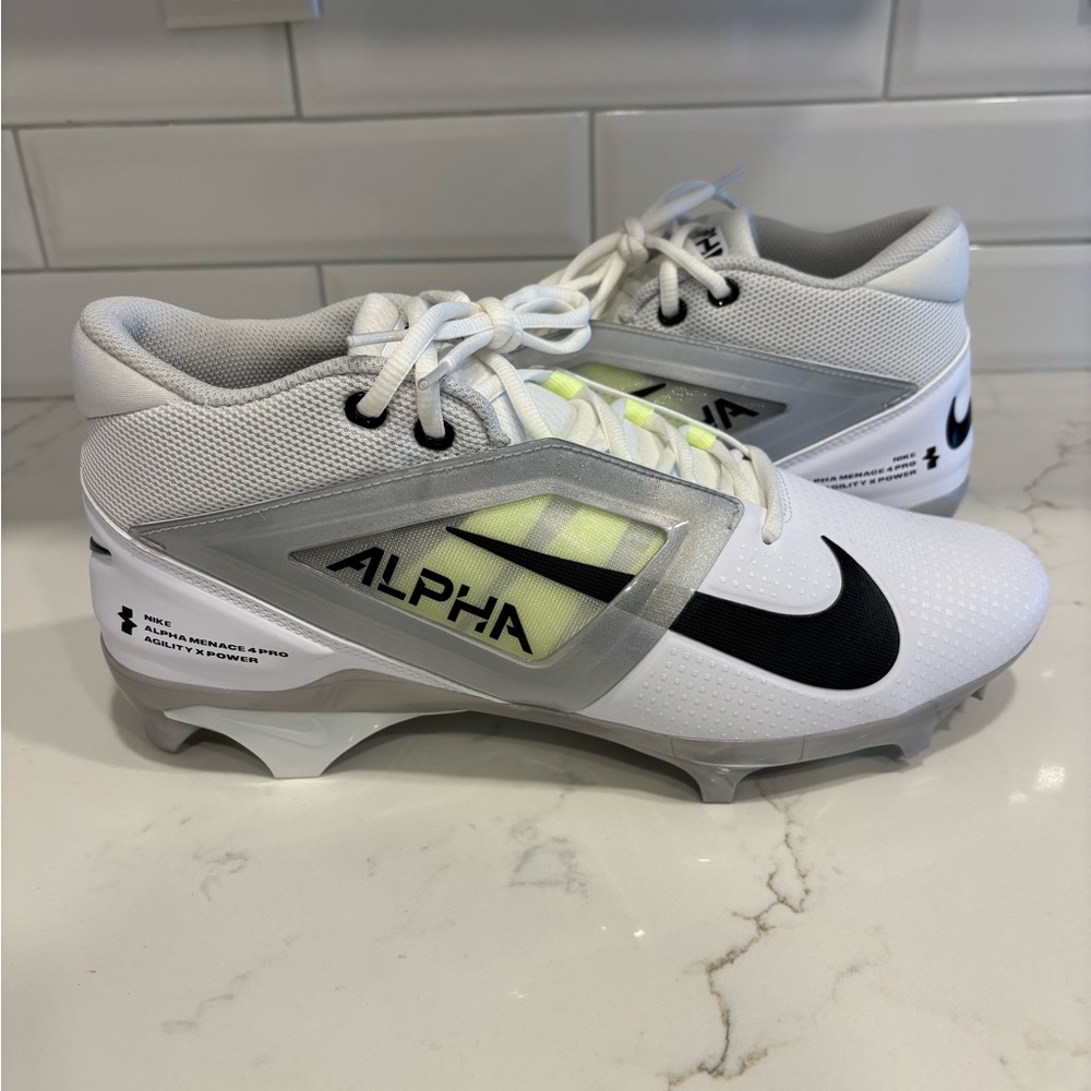 NWOT 2024 Nike Alpha Menace 4 Pro Football Cleats Mens Size 11.5
